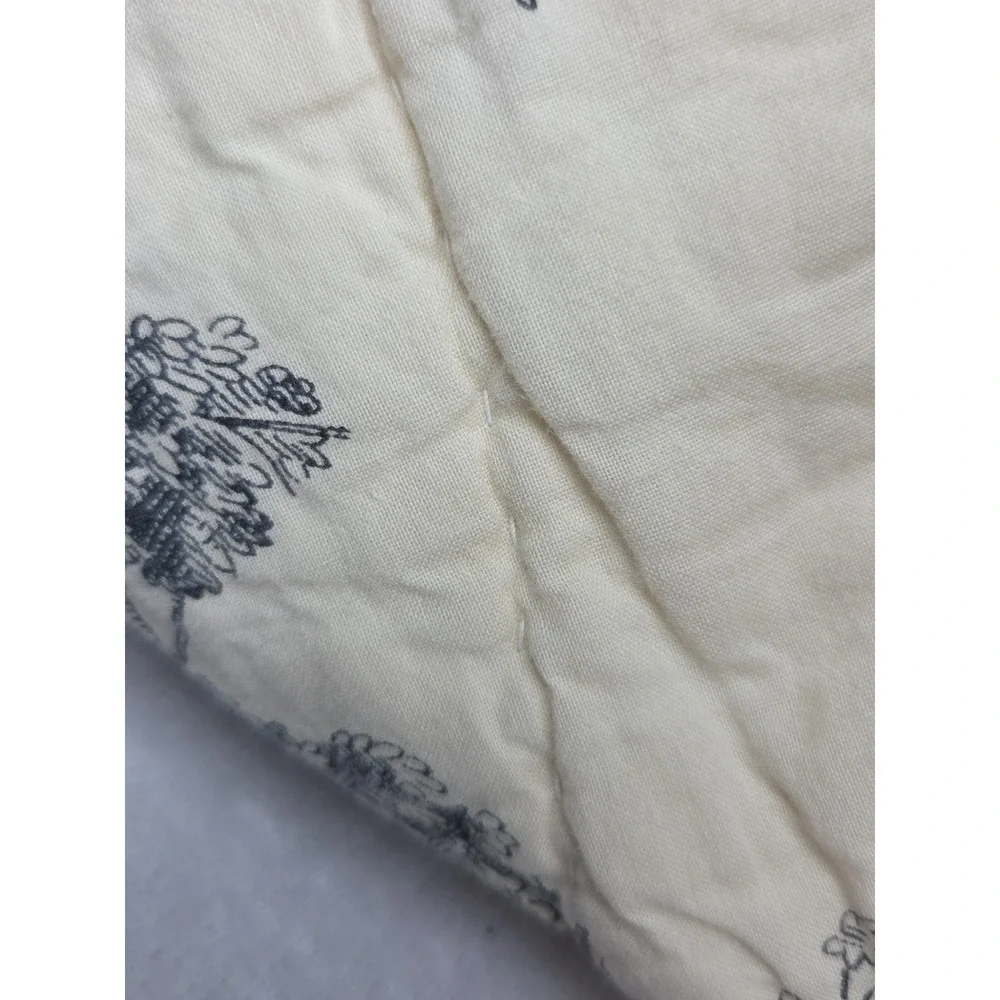 Blue Waverly Wellington French Toile Patchwork Quilt Handmade Scalloped TWIN
